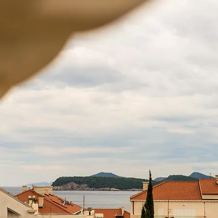 Modern In Dubrovnik, 54 M² With Sea And Garden View