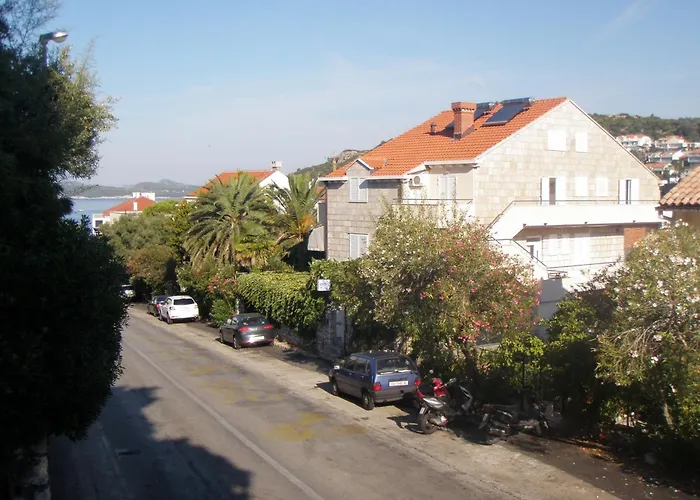 Modern In Dubrovnik, 54 M² With Sea And Garden View *