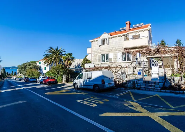 Modern In Dubrovnik, 54 M² With Sea And Garden View *