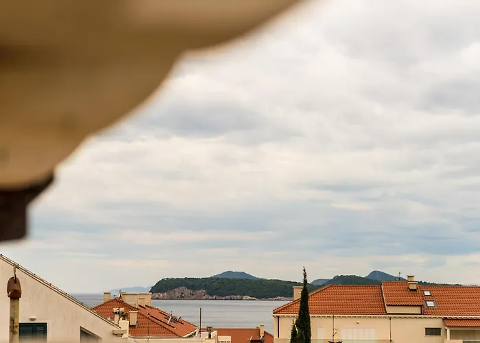 Modern In Dubrovnik, 54 M² With Sea And Garden View