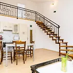 Apartment Elegant Sea View
