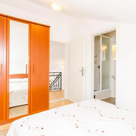 Διαμέρισμα Chic With Sea View In - 48 Sqm Ντουμπρόβνικ