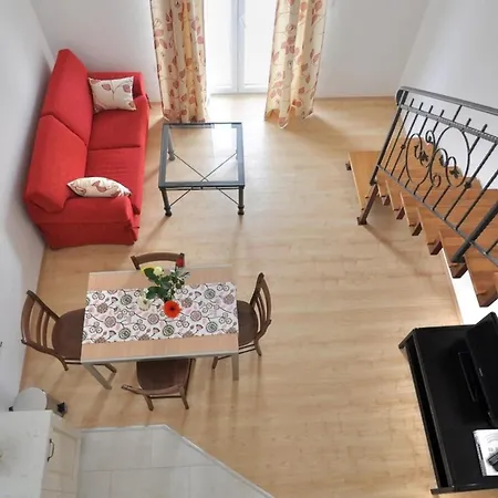 Chic With Sea View In - 48 Sqm Ντουμπρόβνικ