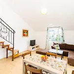 Apartmán Modern In Dubrovnik, 54 M² With Sea And Garden View Dubrovník