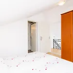 Apartmán Modern In Dubrovnik, 54 M² With Sea And Garden View